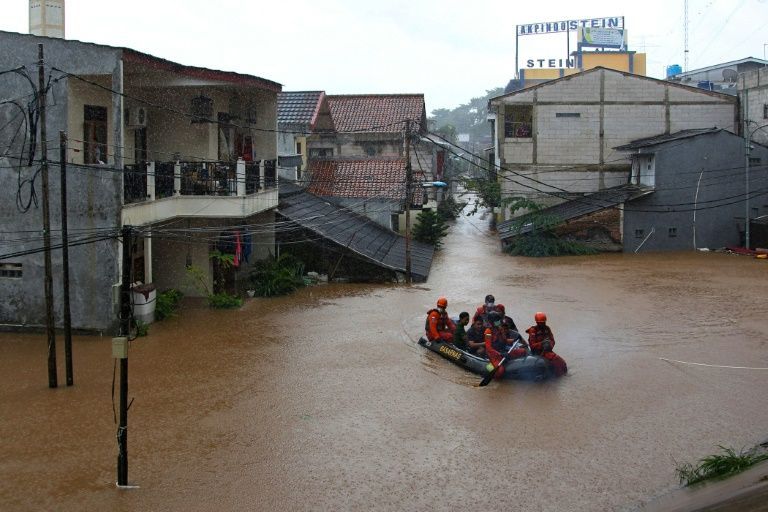 Floods cripple Indonesia’s capita