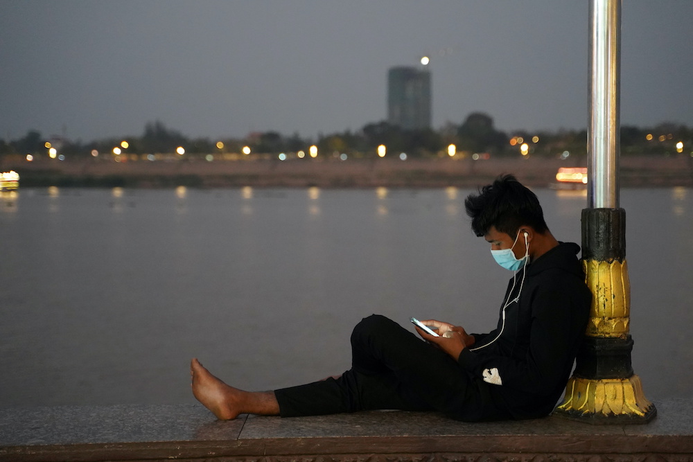 Virus outbreak hits Chinese community in Cambodia