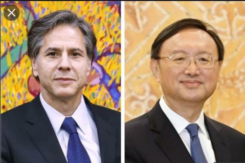 Senior Chinese diplomat holds phone conversation with U.S. secretary of state