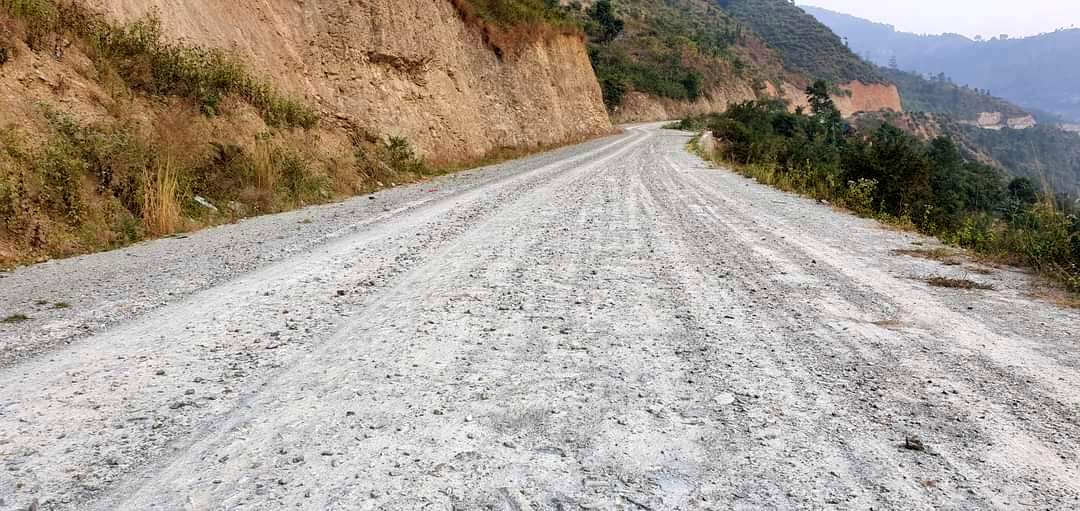 कान्ति राजमार्गमा पाँच किमी तत्काल कालोपत्र नहुने