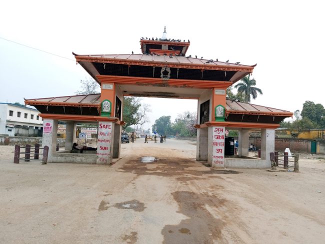कोरोना कहर : सीमावर्ती भारतीय शहरमा जान रोक