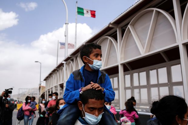 US officials in Mexico tell migrants border is ‘closed’
