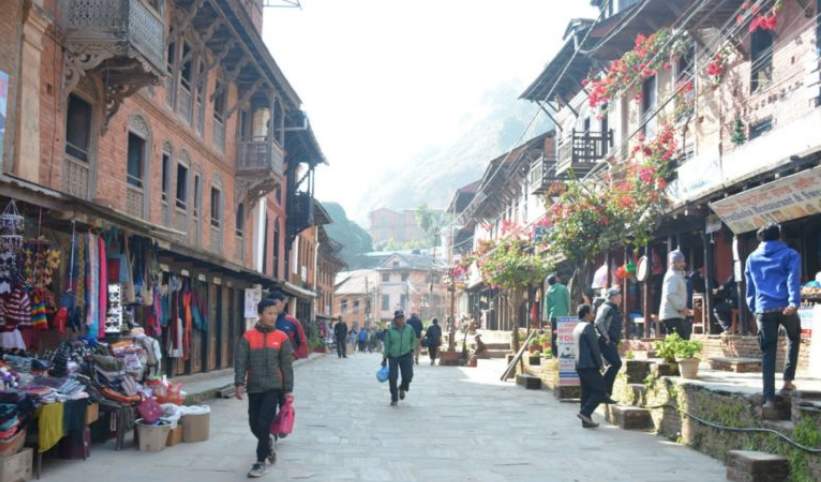 नयाँ वर्ष नजिकिएसँगै बन्दीपुरमा पर्यटकको चहलपहल