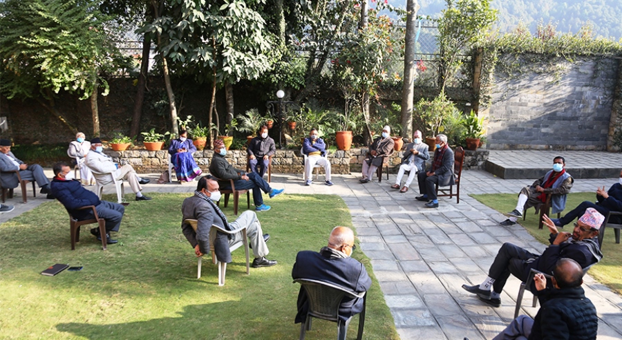 कांग्रेसकाे आकस्मिक बैठक