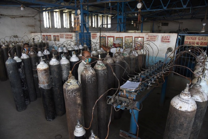 अक्सिजन र सिलिन्डर व्यवस्थापनमा मुलुककै ध्यान केन्द्रित