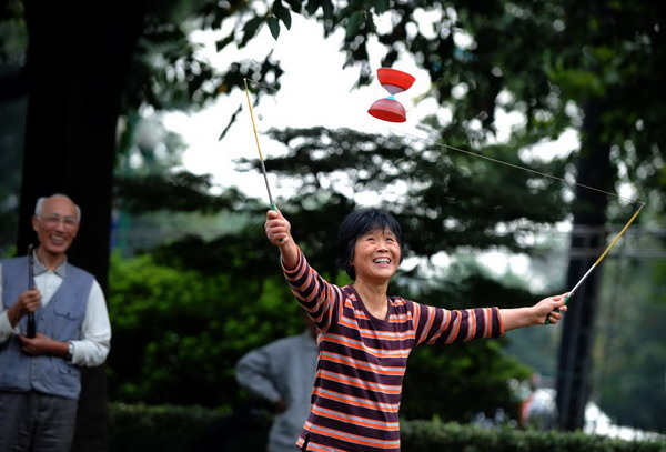 Life expectancy of Chinese citizens rises to 77.3 years: white paper