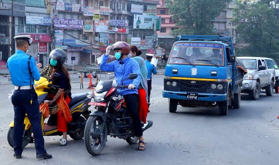 निषेधाज्ञा उल्लङ्घन गर्नेबाट एक लाख जरिवाना