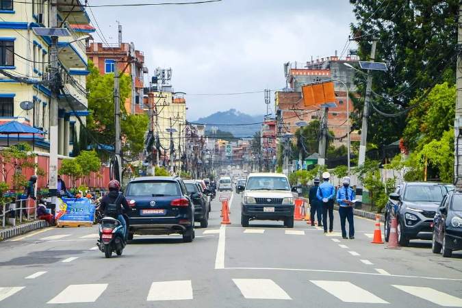 कोरोना सङ्क्रमण बढेपछि पुनः कडाइ
