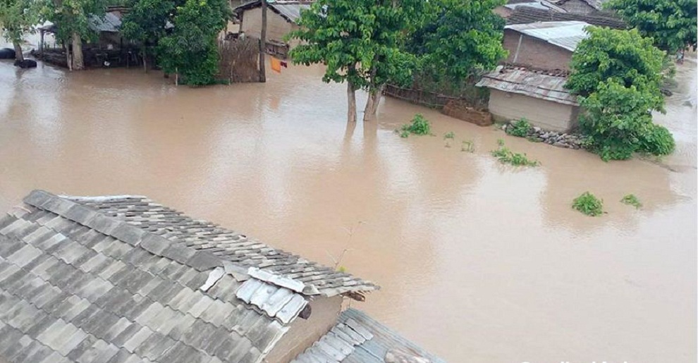 उदयपुरका ५ सय घर डुबानमाः बाढीले बगाउँदा एकको मृत्यु