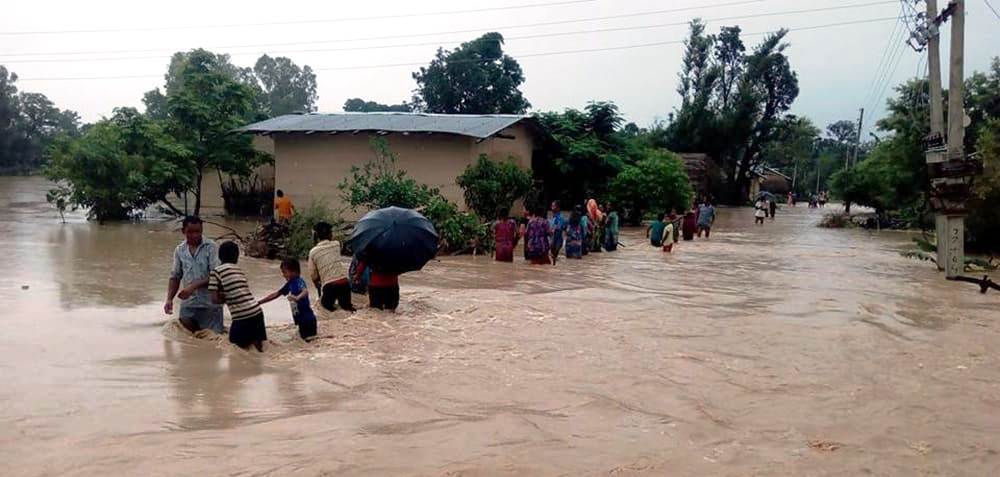 अविरल वर्षाका कारण पर्साको दर्जनौं बस्ती डुवानमा