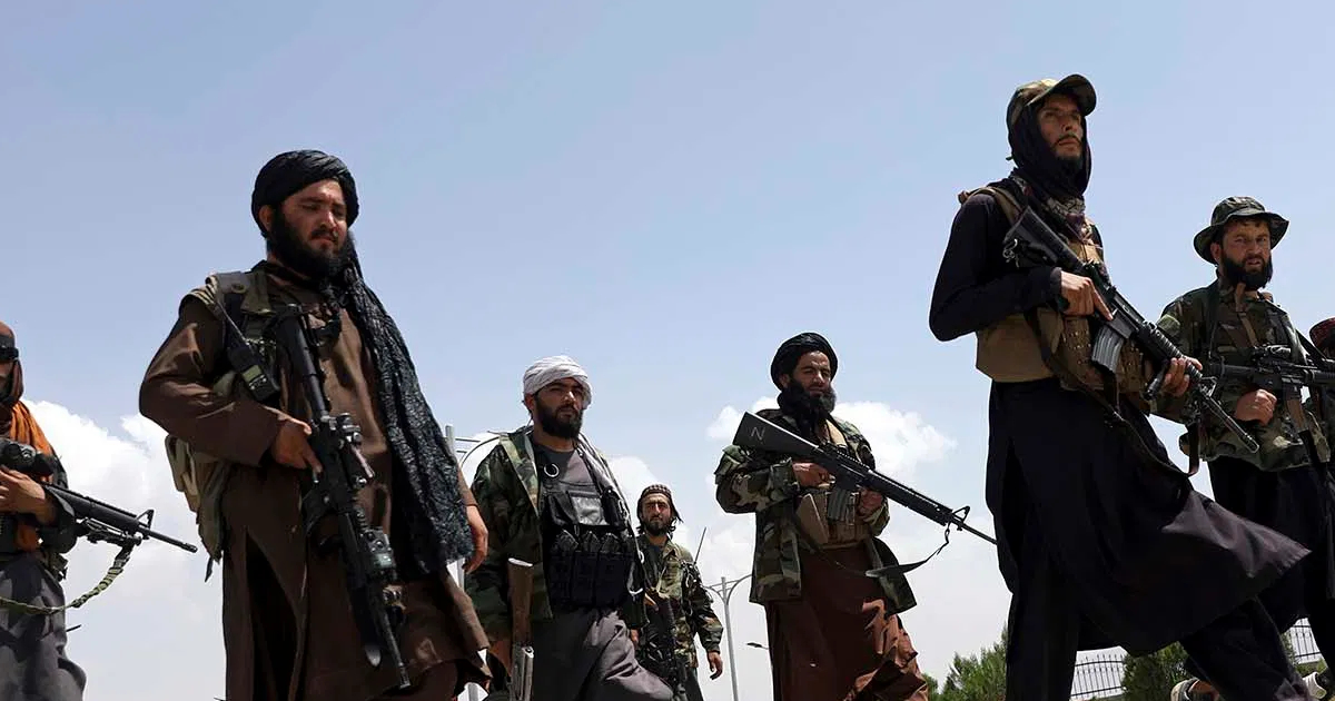Taliban seals off Kabul airport, stops people as evacuation process nears end
