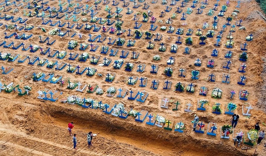 Brazil reports 1,211 more COVID-19 deaths