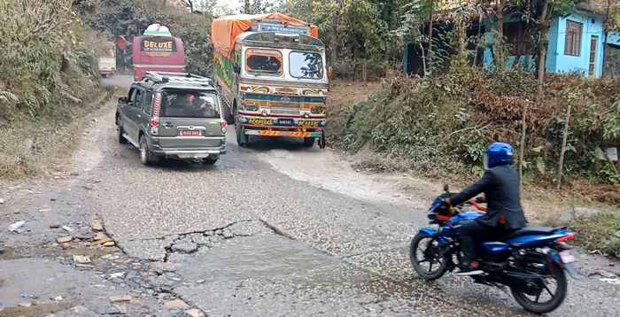 डुम्रे–बेसीशहर सडकखण्ड एकतर्फी सञ्चालन