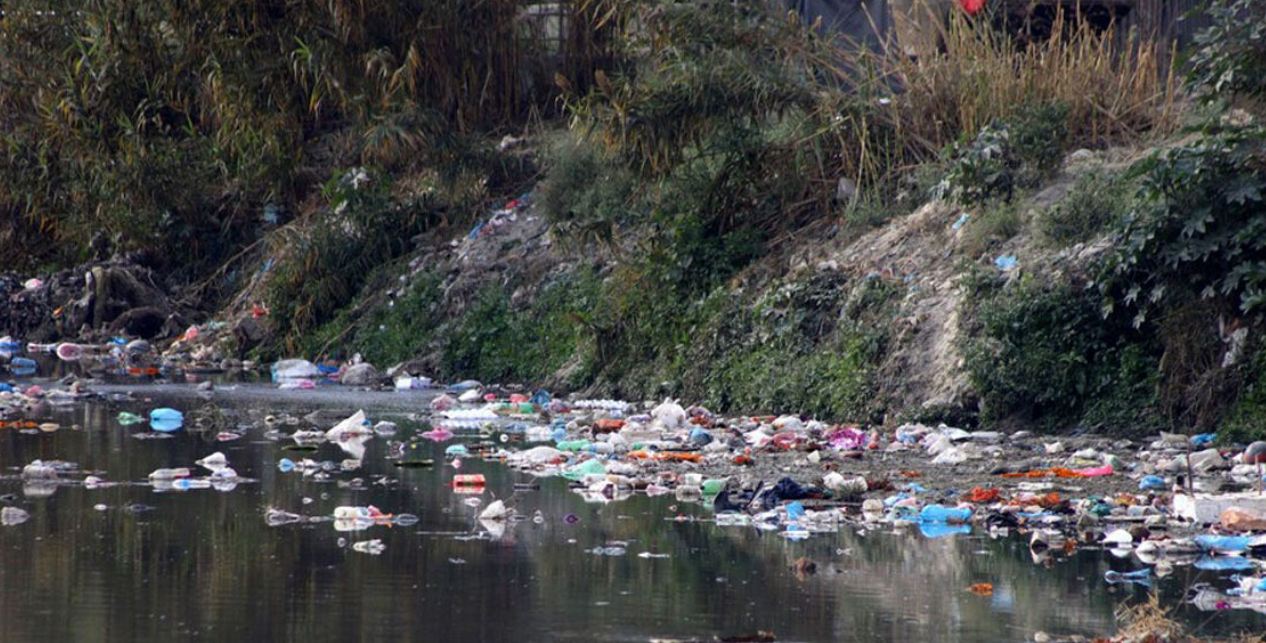 गुह्येश्वरी क्षेत्रको वाग्मती सफाइ, राजधानीमा उठेन फोहर