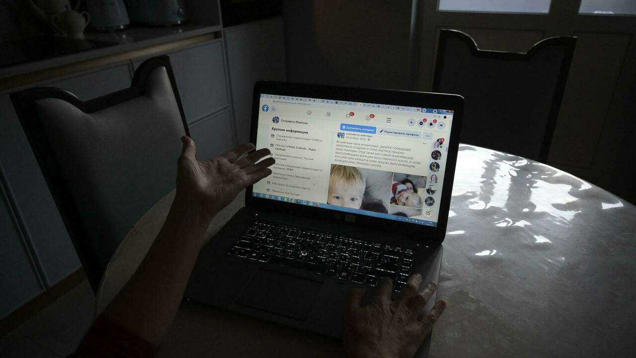 Russia’s ‘foreign agent’ reporters navigate ‘absurd’ rules