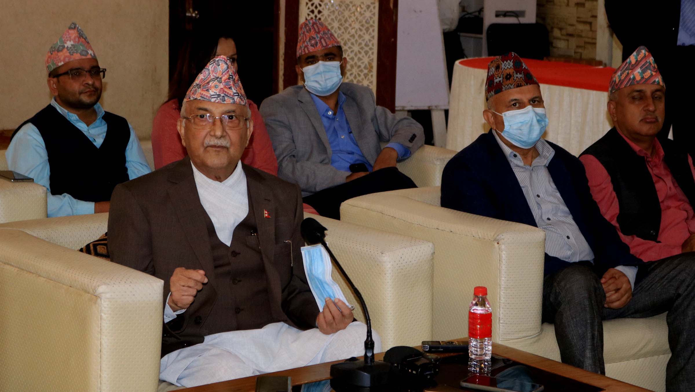 हुलाकी सडकले दक्षिणी भेगको मुहार फेरिन्छ : अध्यक्ष ओली