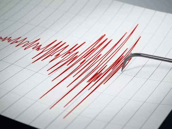Strong quake strikes northern Taiwan