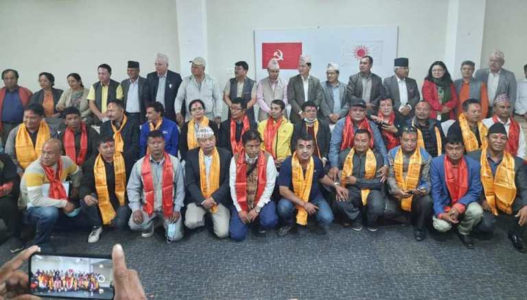 यी हुन काठमाडौं महानगरपालिकामा नेकपा एमाले हाँक्ने ३२  वडाका अध्यक्षहरु