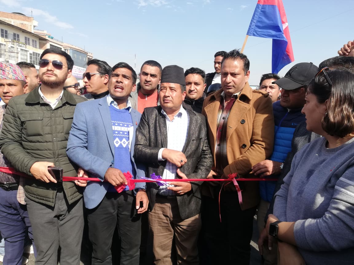काशीमा नुहाएर आफ्नो गल्ती स्वीकारेर माफी मागे प्रचण्डलाई एमालेमा फेरी प्रवेश गराउन सकिन्छ : महेश बस्नेत