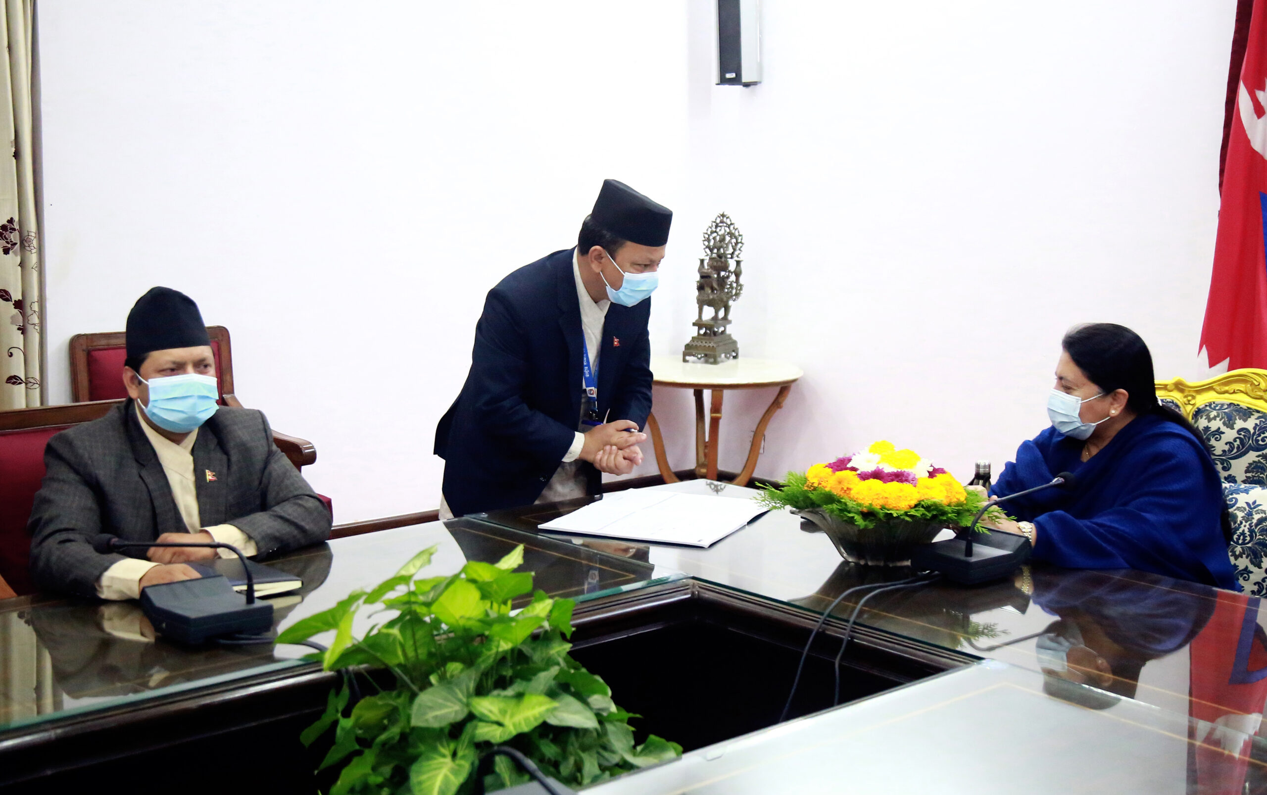 राष्ट्रपतिको पहिलो तथ्याङ्क लिएर १२ औँ राष्ट्रिय जनगणना प्रारम्भ