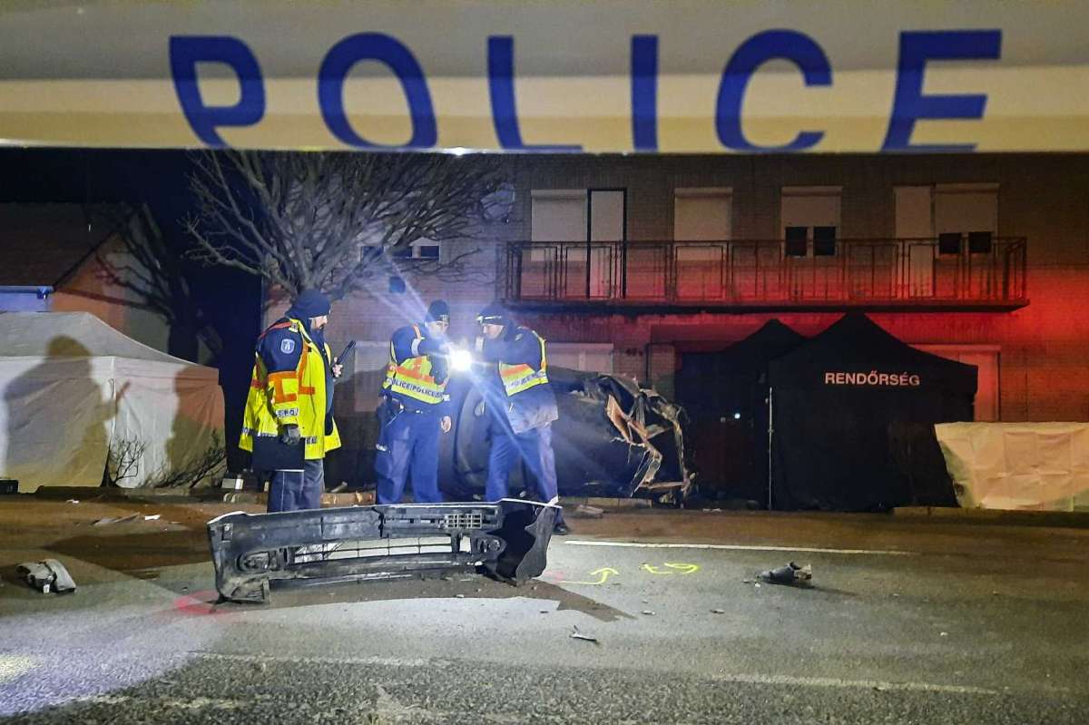 Car accident kills 7 refugees, injures 4 in Hungary