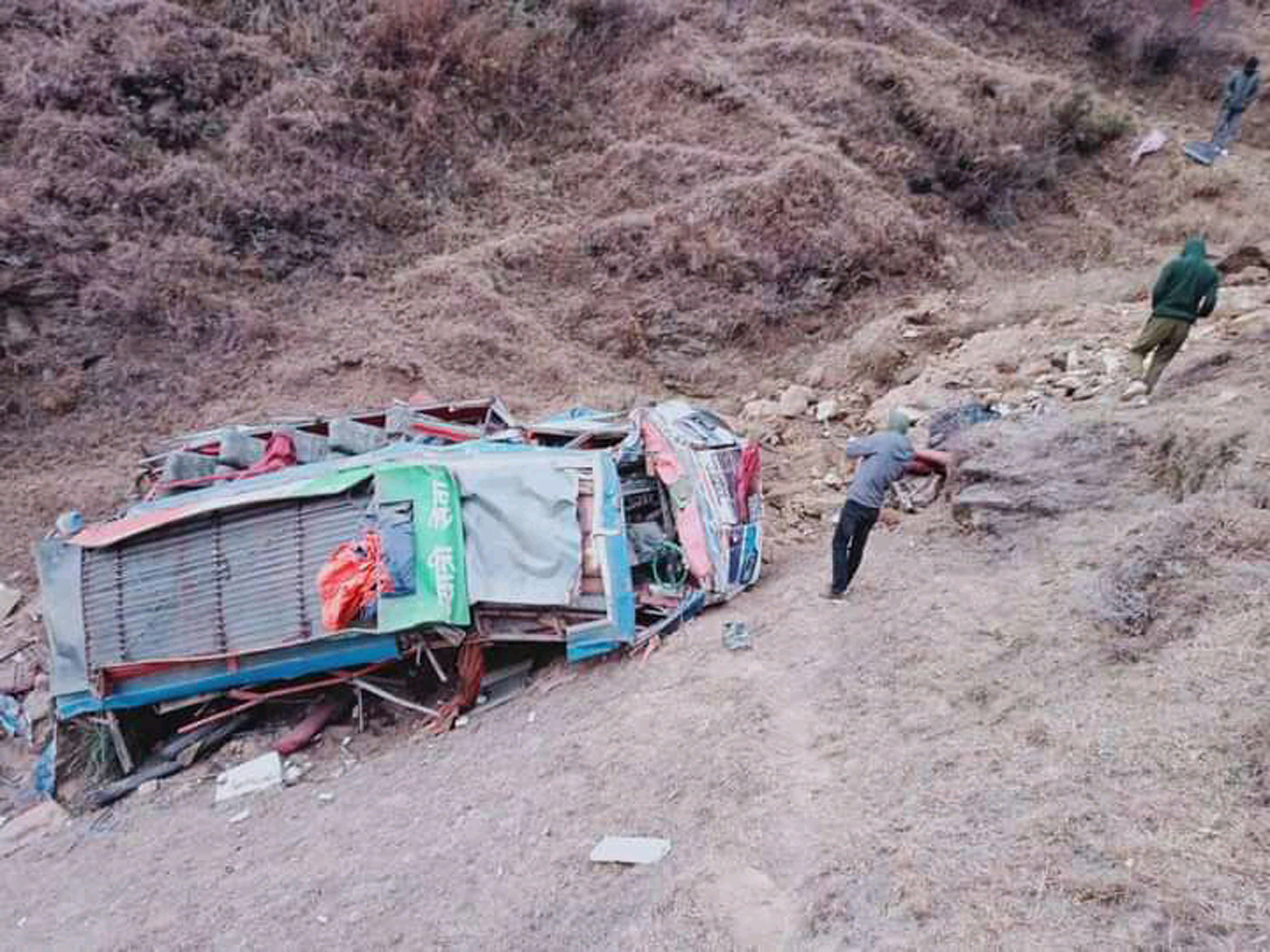 जुम्लामा बस दुर्घटना : दुई जनाको मृत्यु