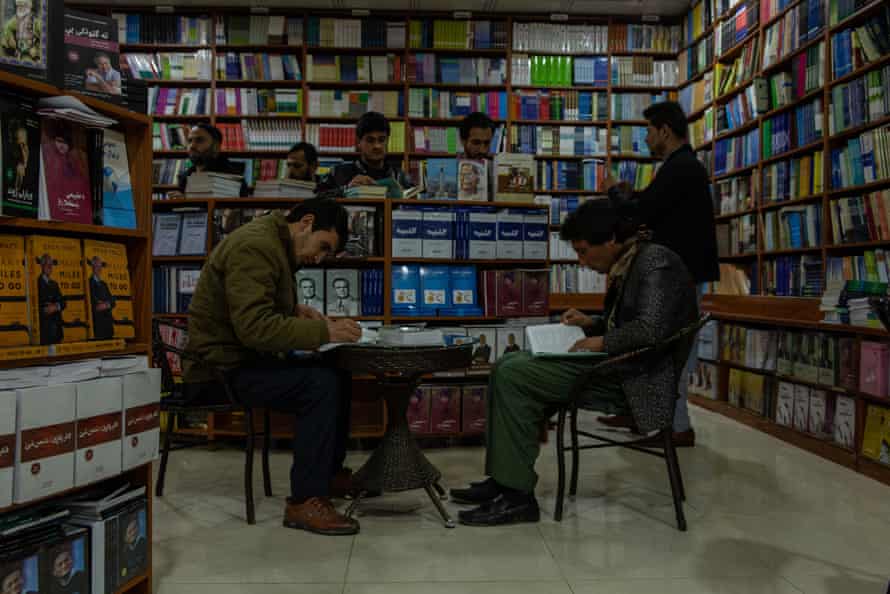 अफगानिस्तानमा पढ्ने बानीको विकास गर्दै पुस्तकालयहरु
