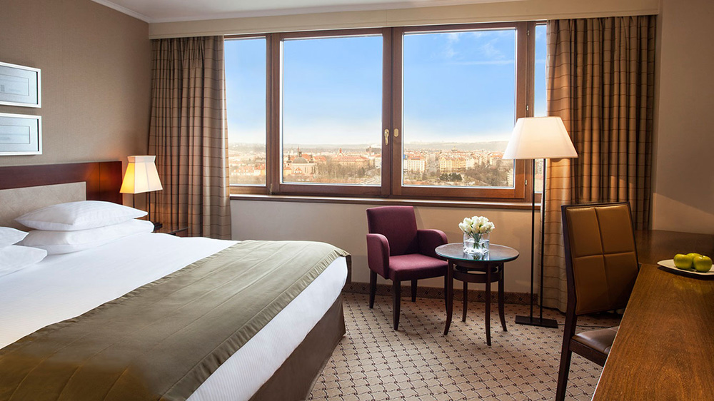 कोरोना सङ्क्रमण घट्दा होटल–व्यवसाय तङ्ग्रिने अपेक्षा