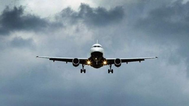 Another two flights taking back Chinese citizens evacuated from 	Ukraine return safely