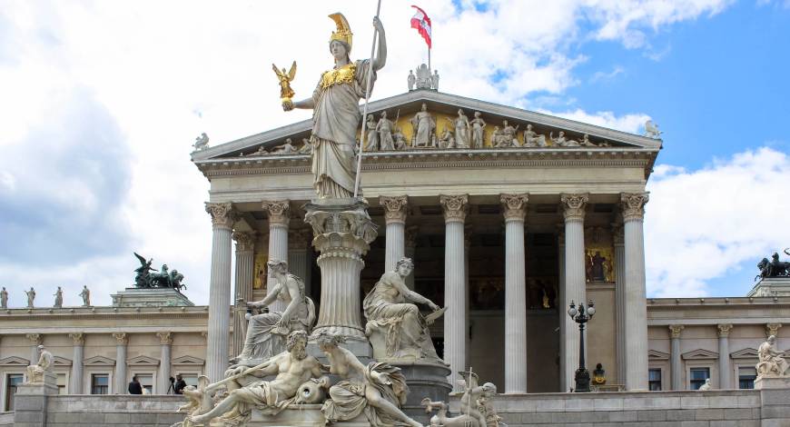 Austrian parliament bans RT broadcasting in country