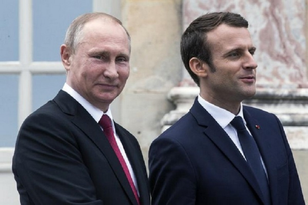 Putin, Macron discuss Ukraine issue over phone