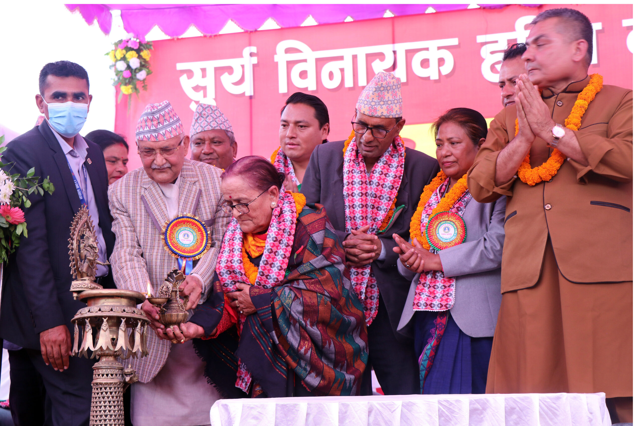 एमाले सरकारका उपलब्धिलाई जनतामा लान अध्यक्ष ओलीको निर्देशन