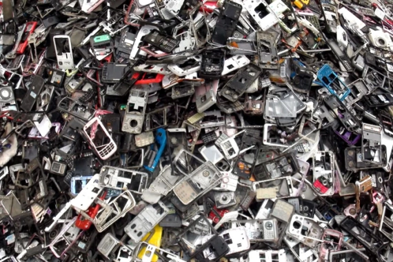 Kenya’s e-waste recyclers battle to contain rising scourge