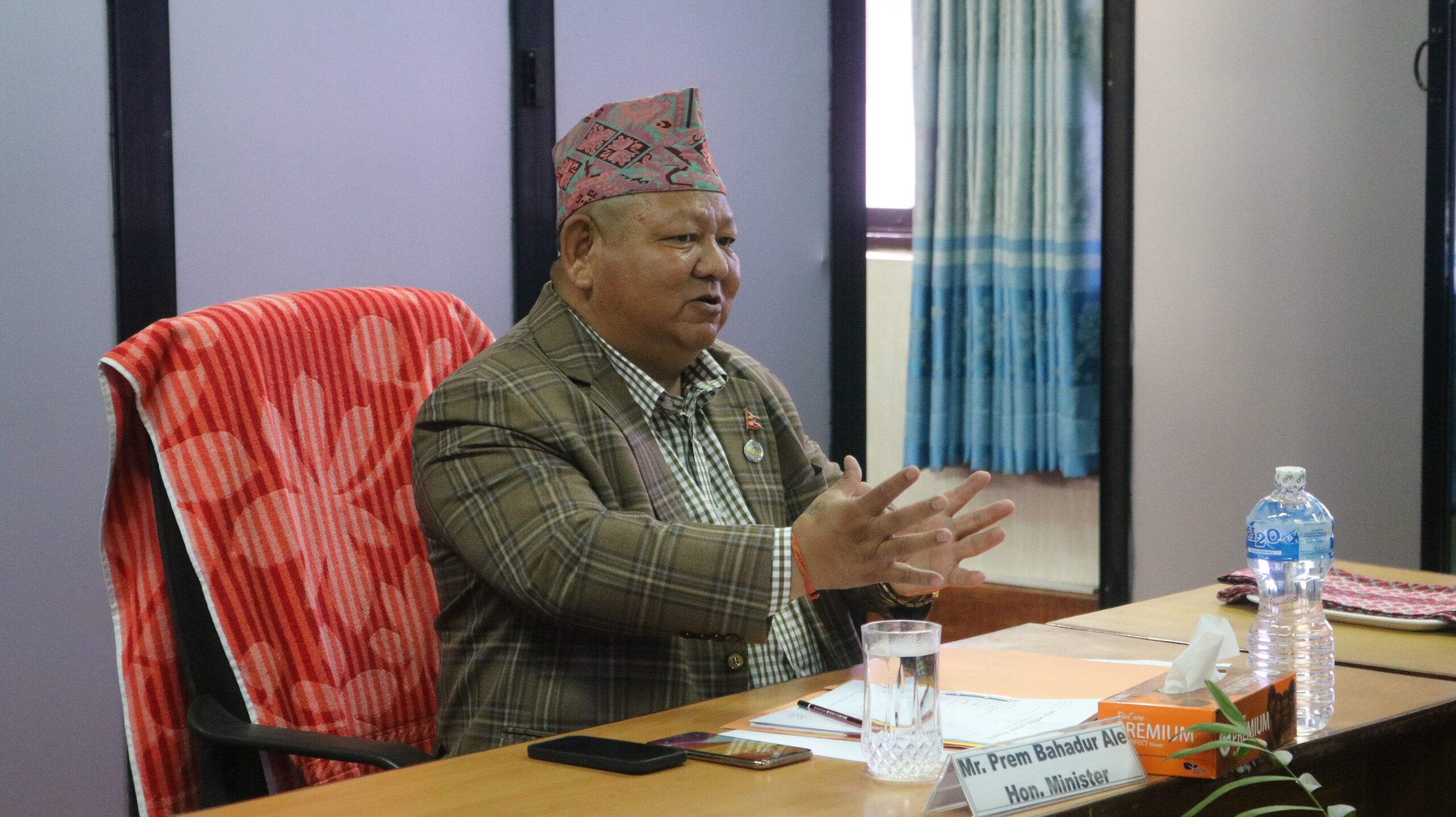 विमानस्थल चुस्तदुरुस्त बनाउन पर्यटनमन्त्रीको निर्देशन