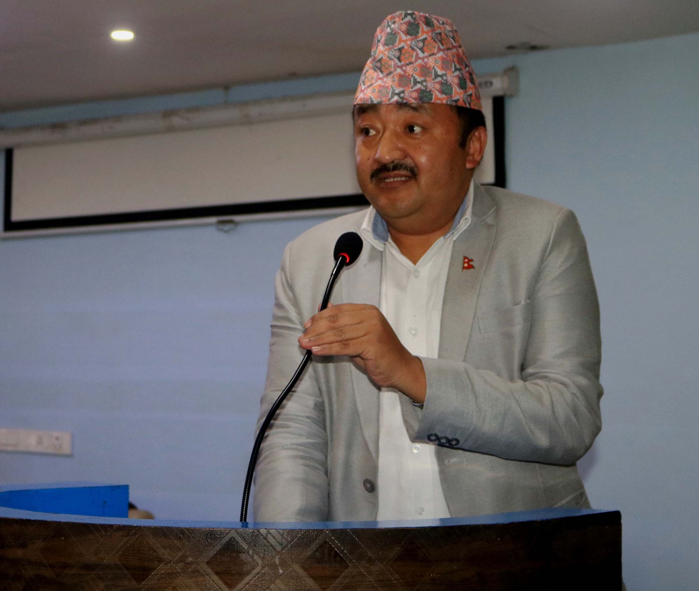 वैदेशिक व्यापार घाटा कम गर्न निर्यात मुलुक उद्योग स्थापना गर्नुपर्छ : मुख्यमन्त्री राई