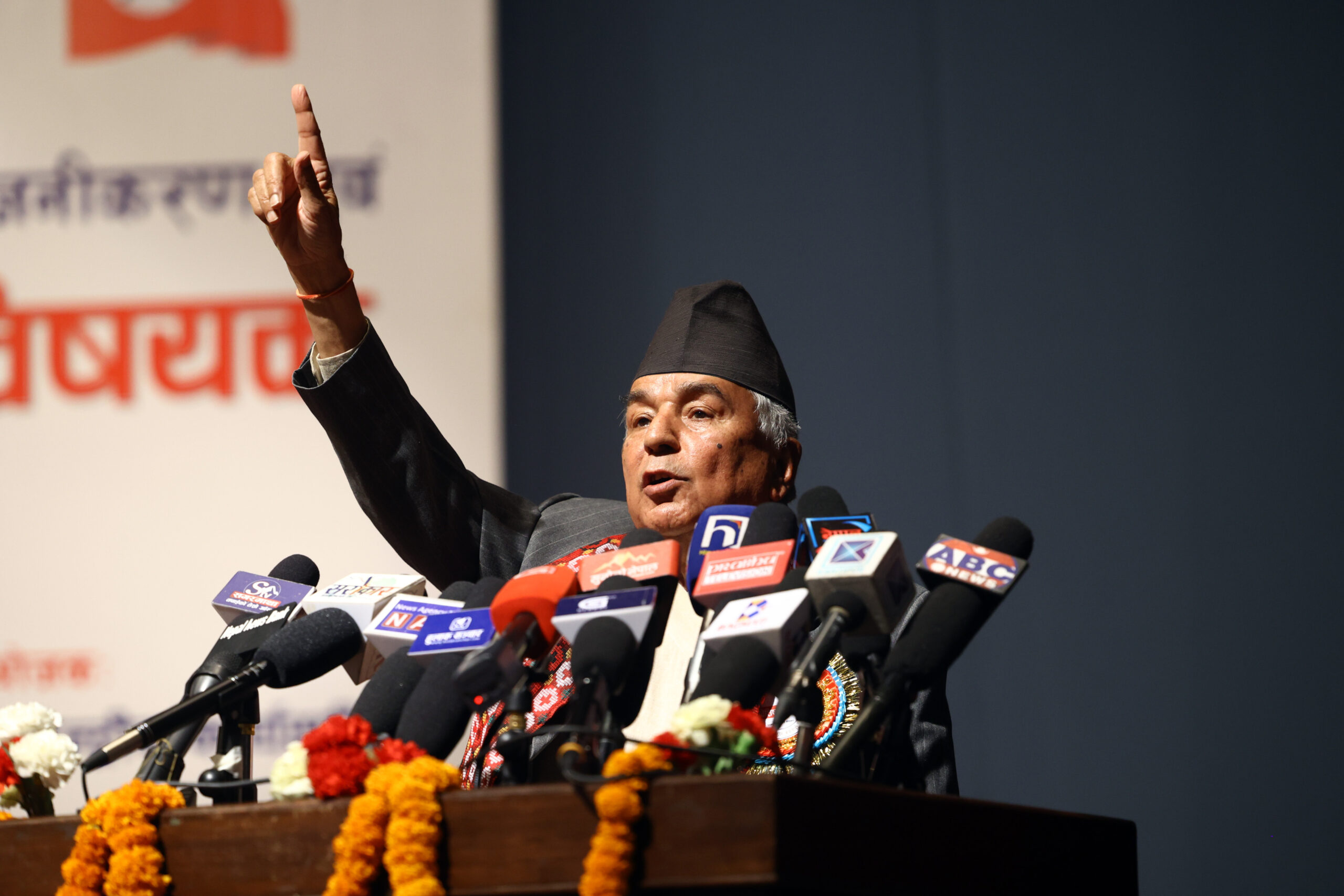 लोकतन्त्र र संविधानलाई बचाउनका लागि गठबन्धन भएको हो : वरिष्ठ नेता पौडेल