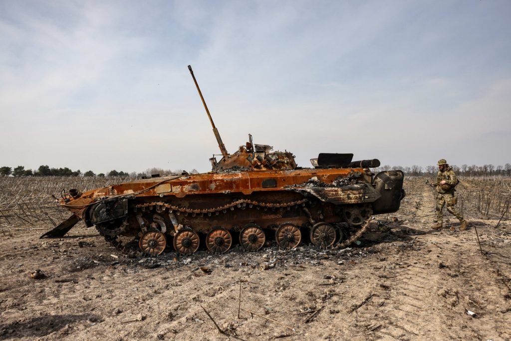 Ukrainian military pounds Russian forces with Western artillery