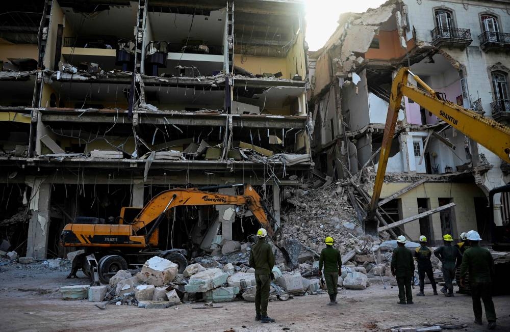 Rescuers comb through Havana hotel blast rubble, death toll climbs to 27