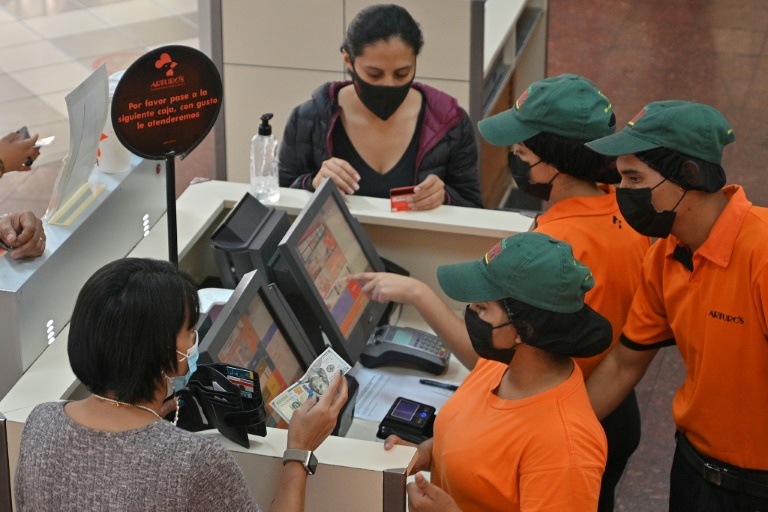 Closing the ‘escape valve’: Venezuela pursues de-dollarization