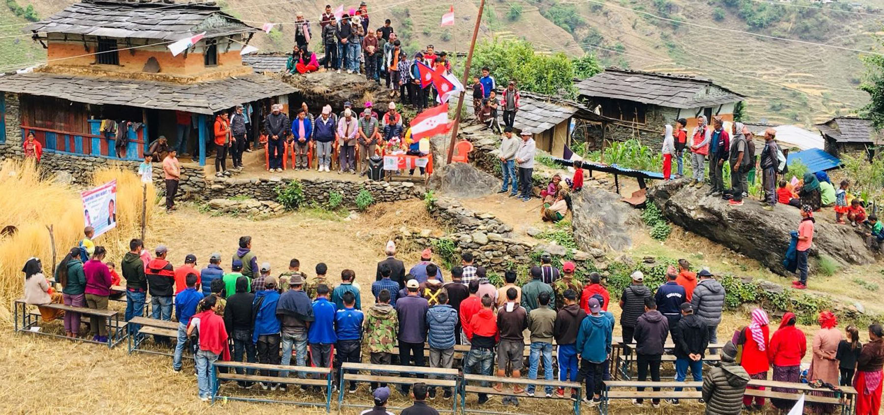 गाउँबस्ती पुगेर मतदाता रिझाउँदै उम्मेदवार