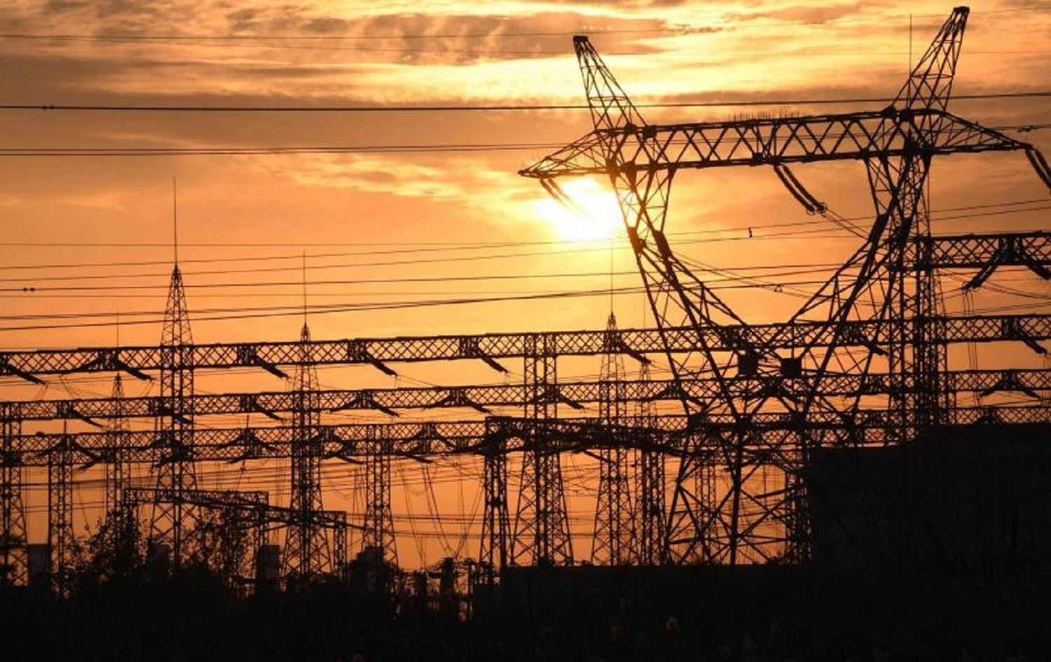 Iraq faces further power cuts as Iran gas debt missed
