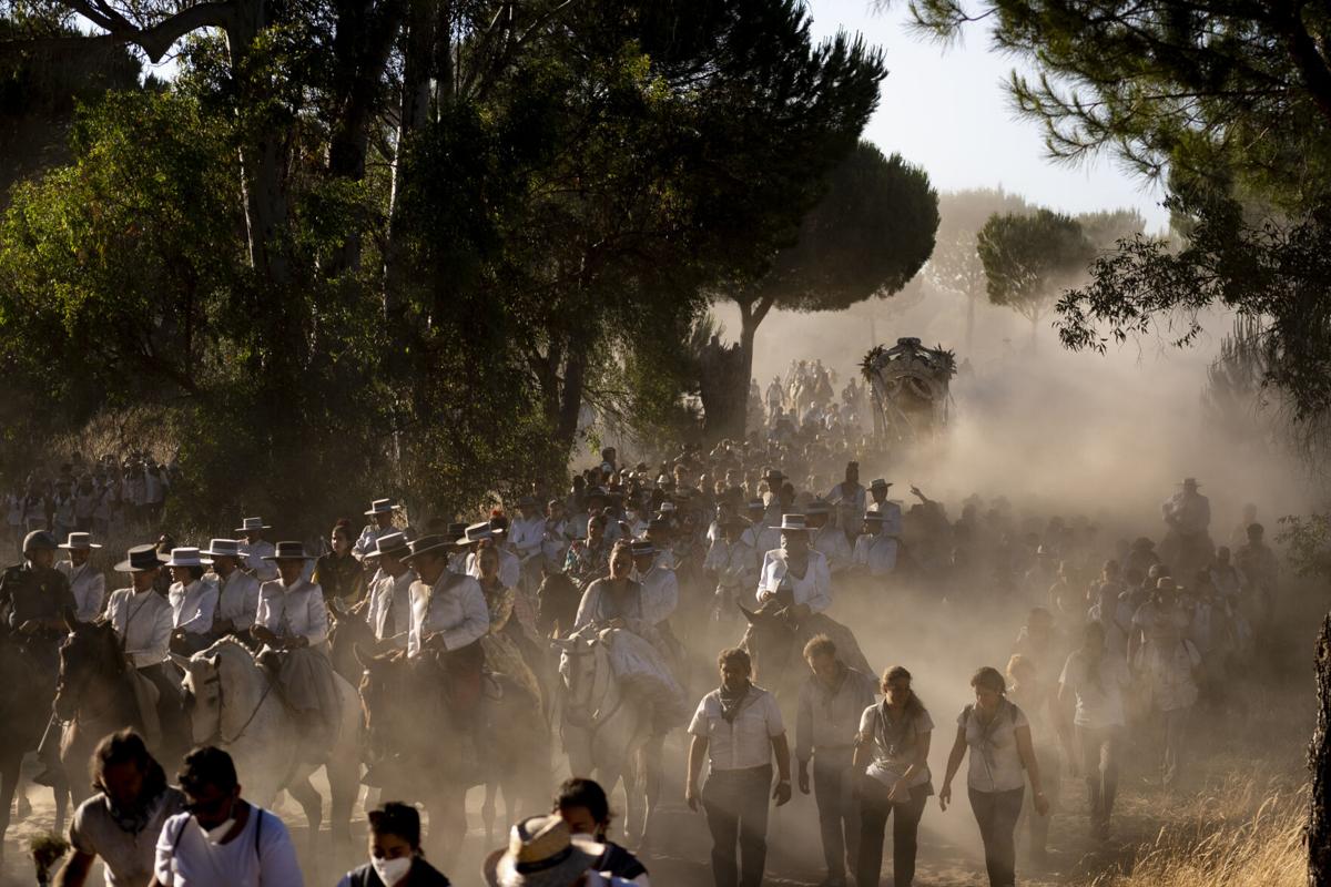 Spain’s Rocío pilgrimage party returns after COVID hiatus