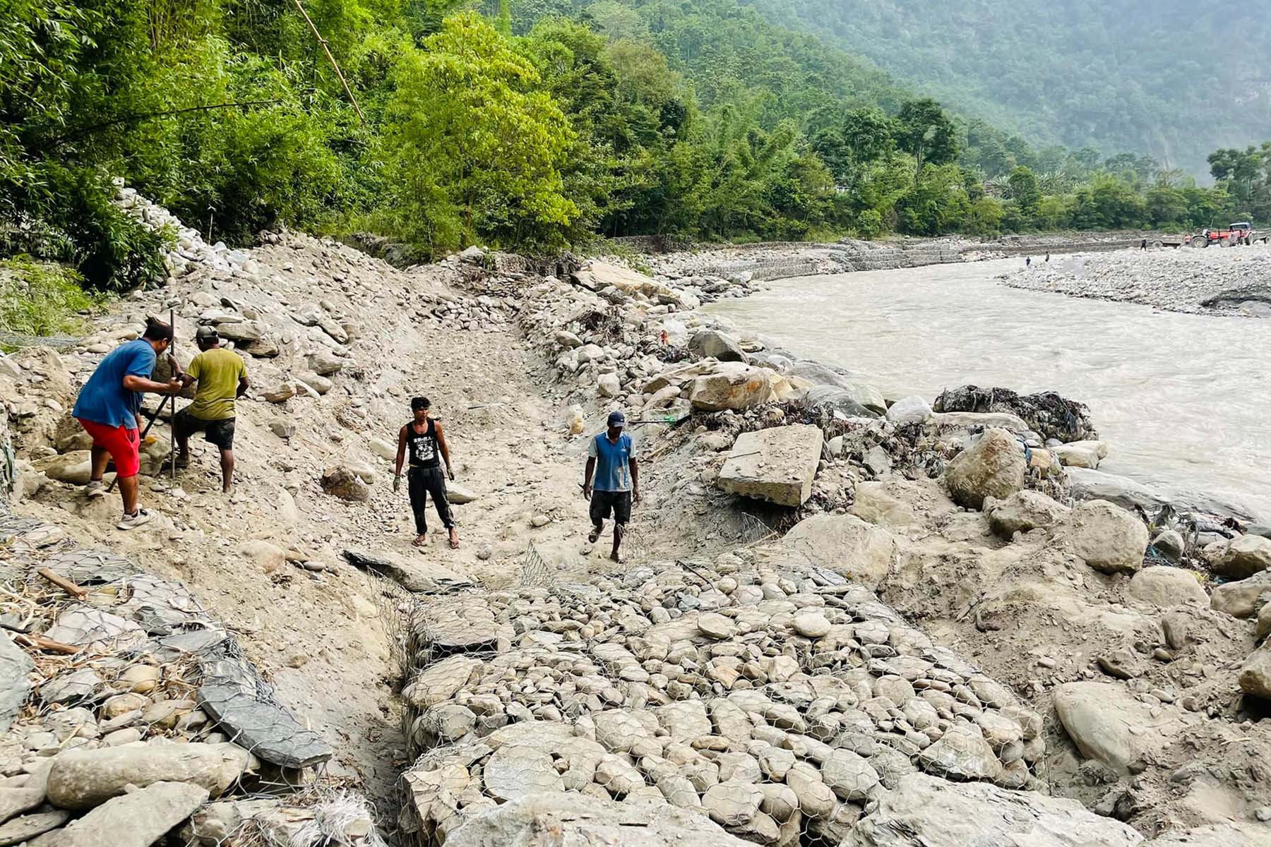बस्ती जोगाउन तटबन्ध