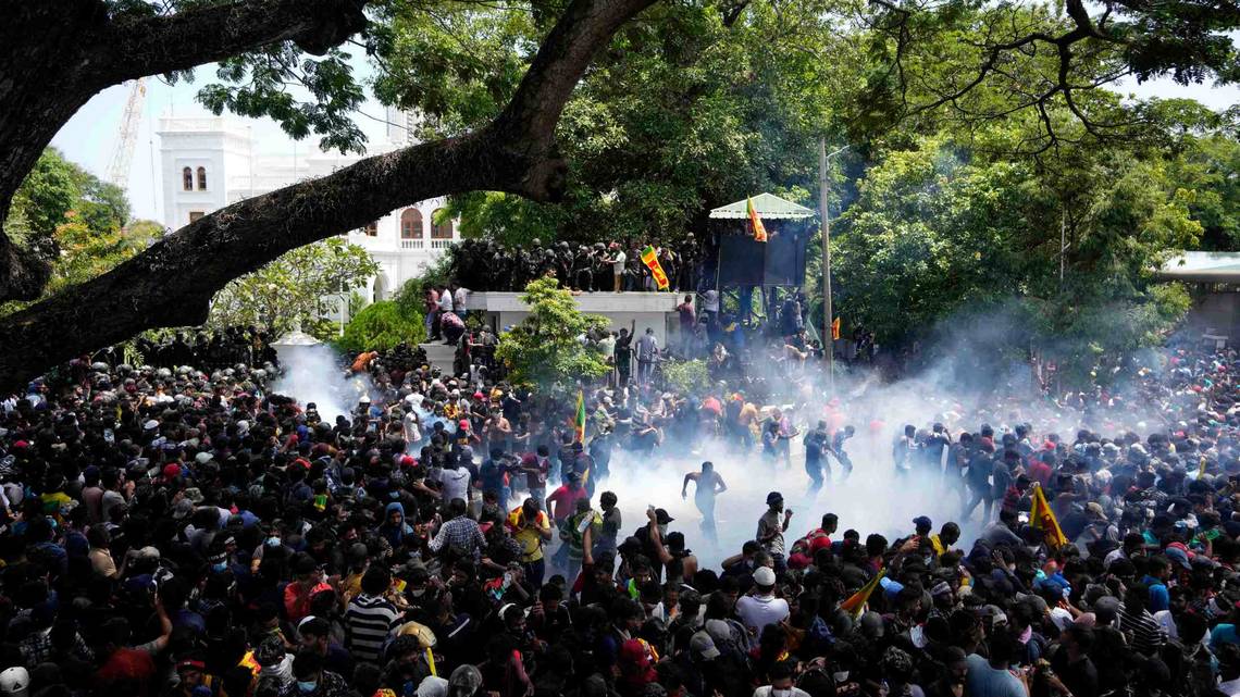 As Sri Lanka looks at solutions, protesters leave offices