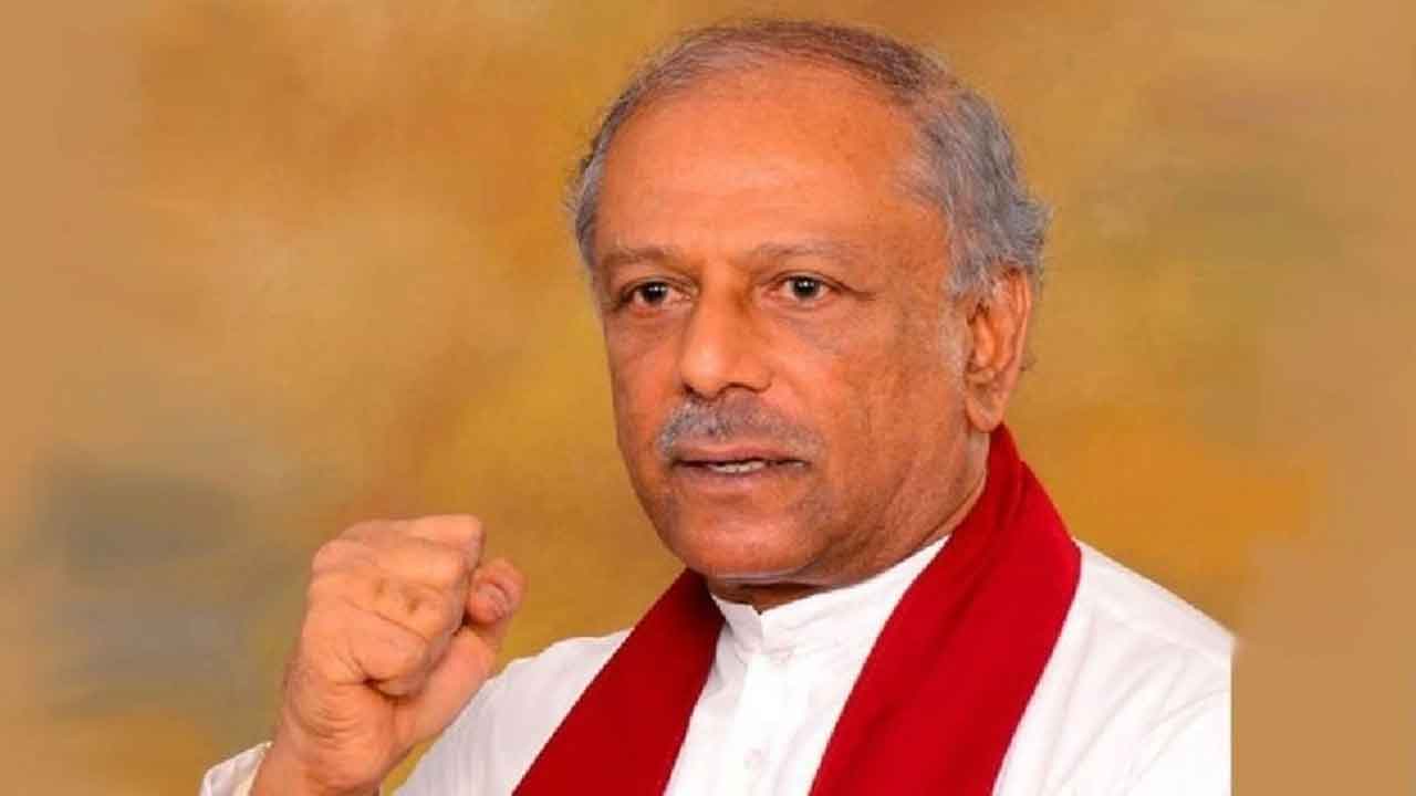 Dinesh Gunawardena sworn in as 15th Prime Minister of Sri Lanka