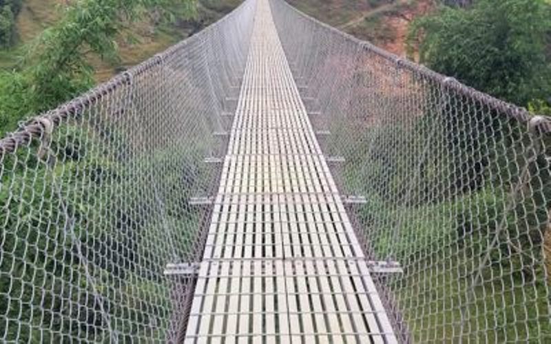 झोलुङ्गे पुलको निर्माणले स्थानीयवासी खुसी