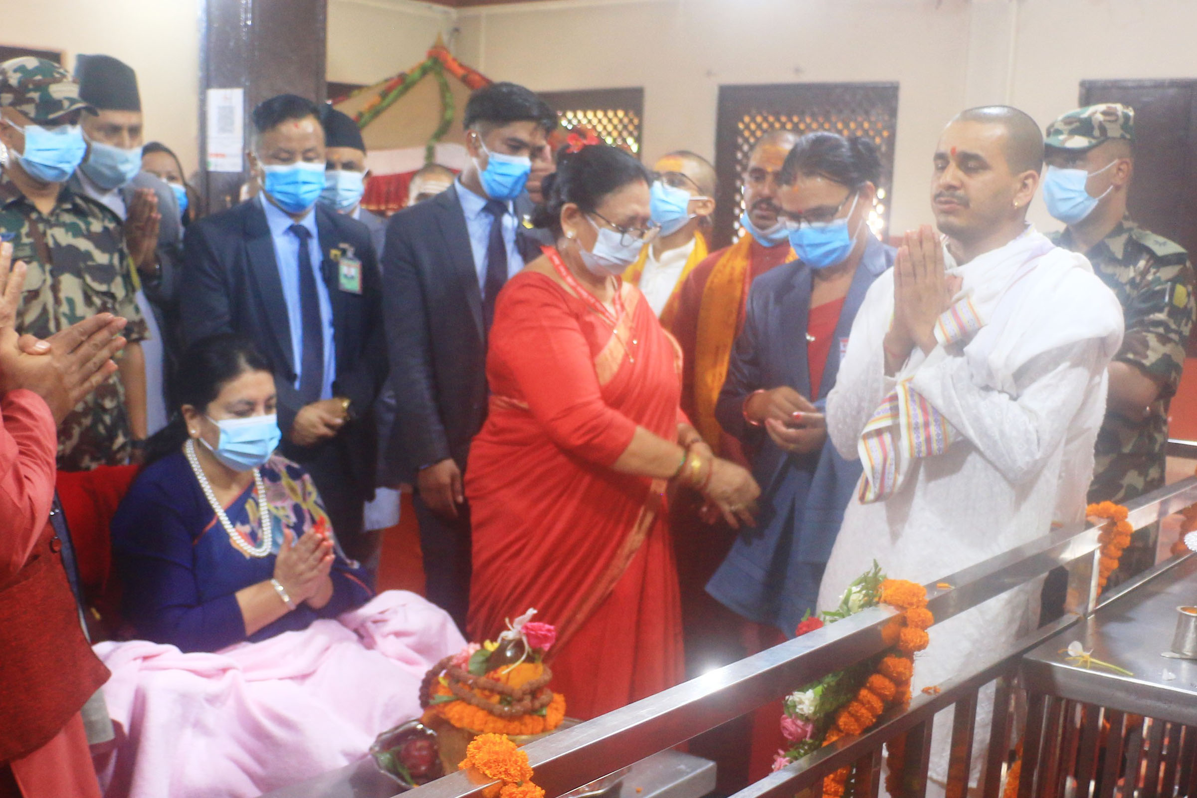 पोखराको विन्ध्यवासिनी मन्दिरमा राष्ट्रपति भण्डारीद्वारा पूजाअर्चना