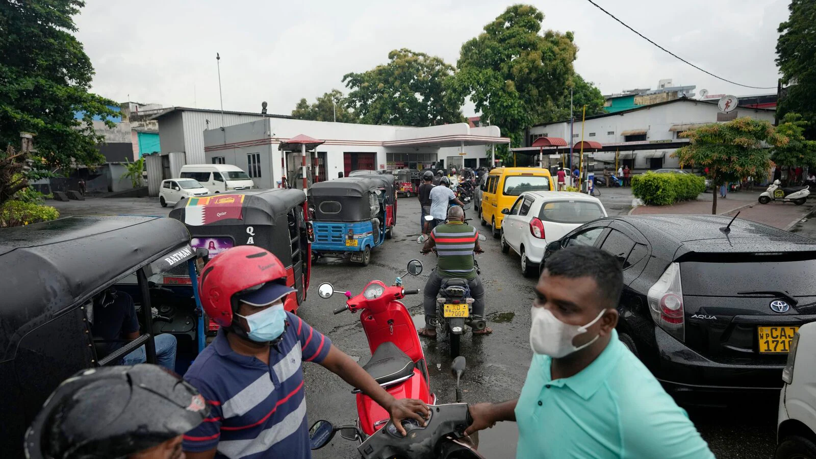 Over 5.5 million vehicles registered with Sri Lanka’s fuel quota system