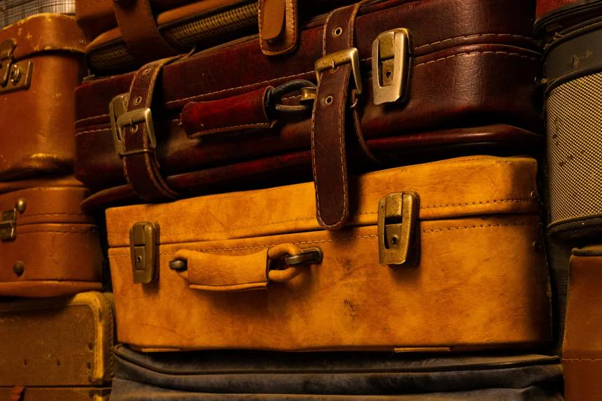 New Zealand: Remains of two children found in suitcases