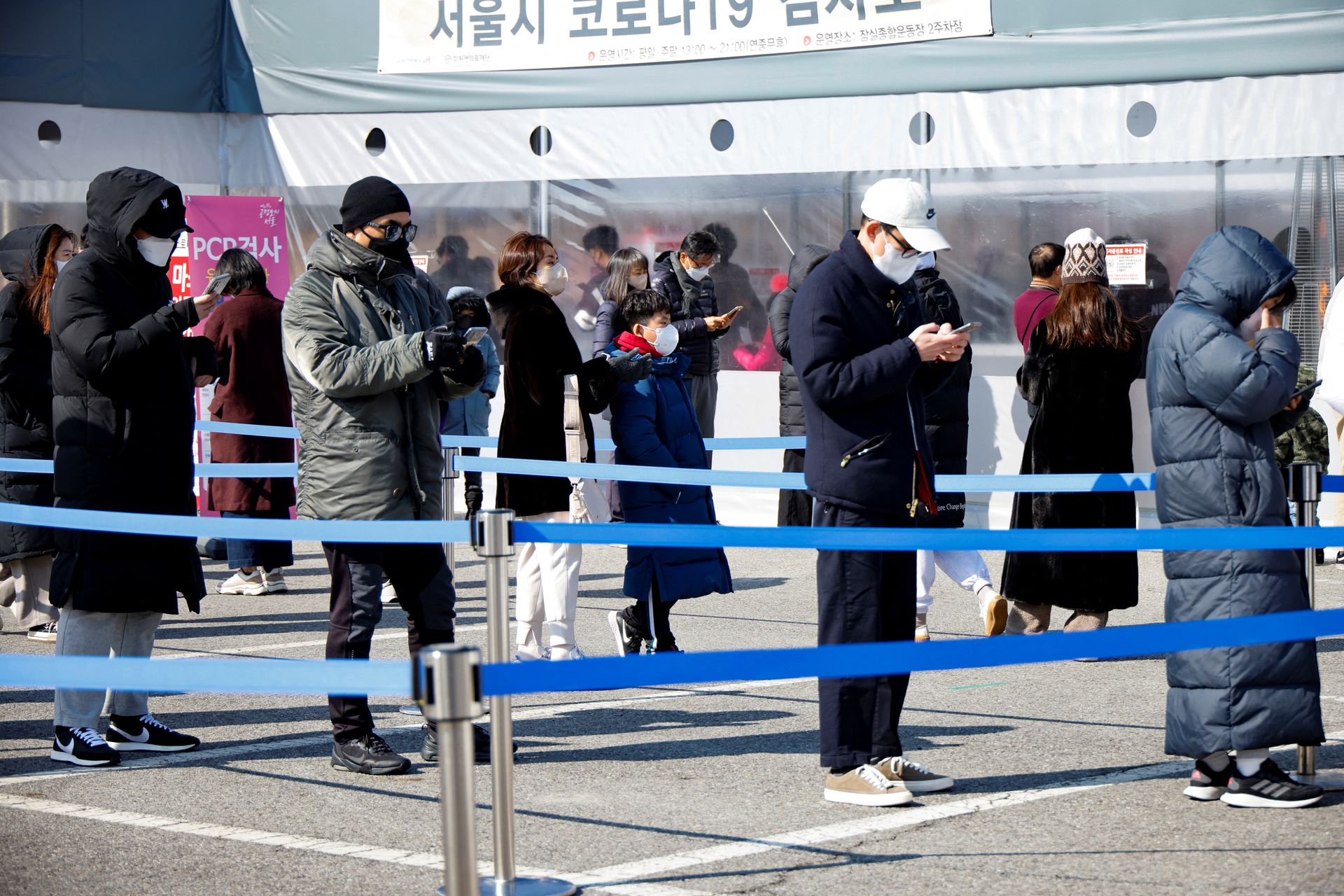S.Korea reports 29,108 new COVID-19 cases